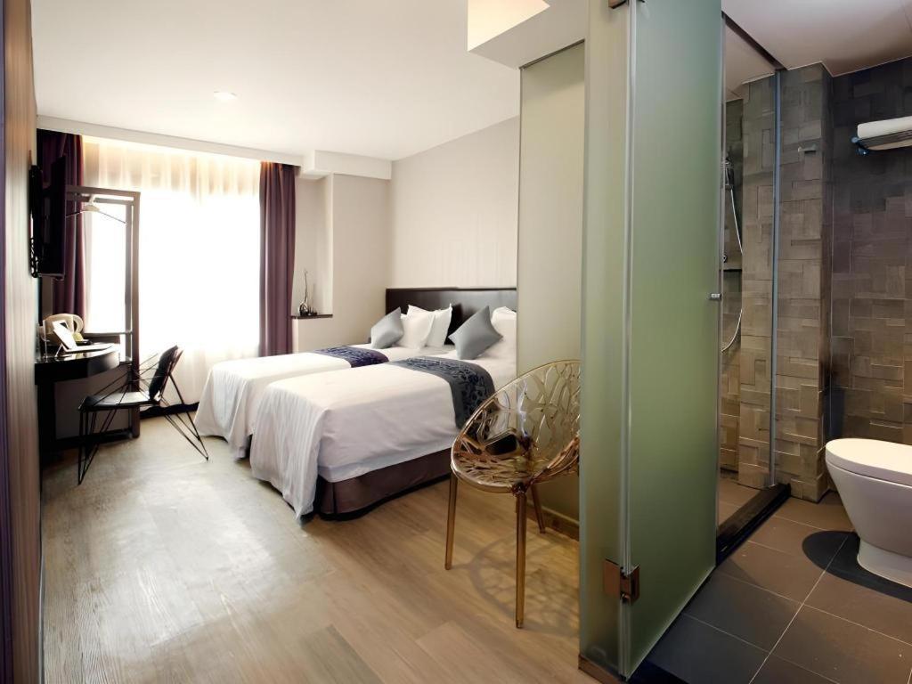 M1 North Point Hotel Гонконг Экстерьер фото